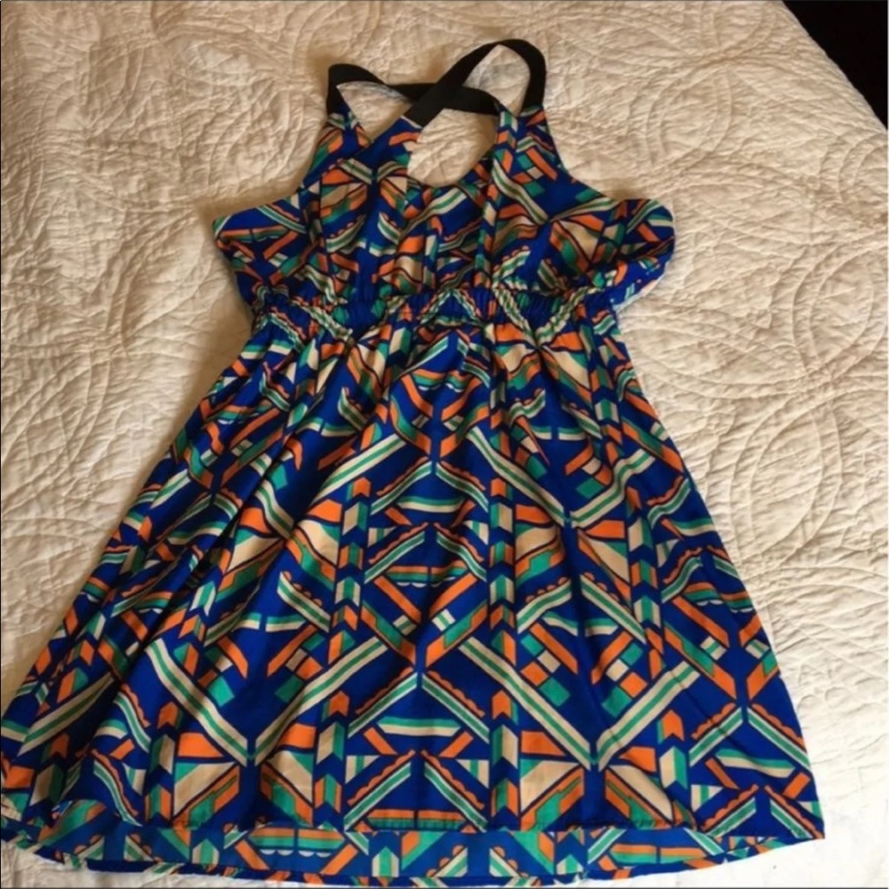 Birdcage keyhole dress